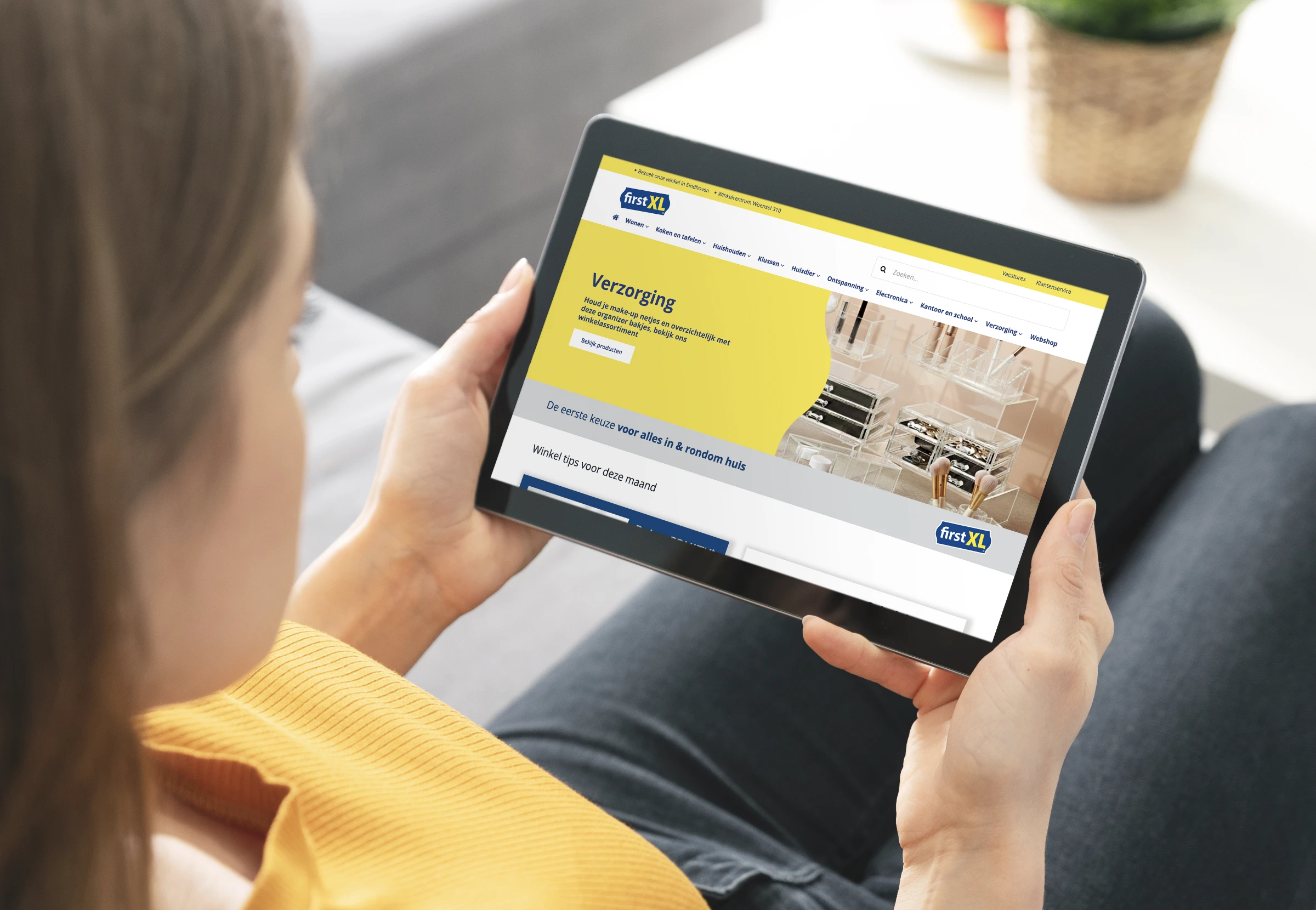 UnitR reclamebureau Utrecht branding detailhandel FirstXL webshop